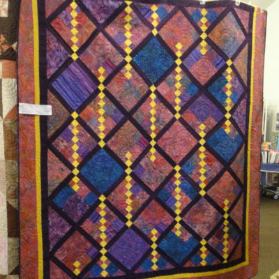 Cascades by Kathy Wrinkle, quilted by Shari Brindley (Beautiful color combination)